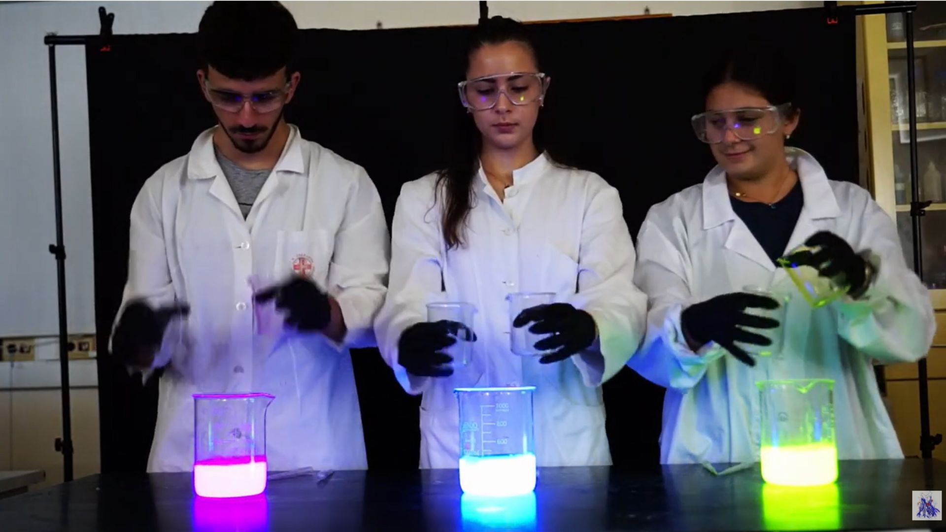 Class 2024 Science Group Doing Their Chemistry Stuff